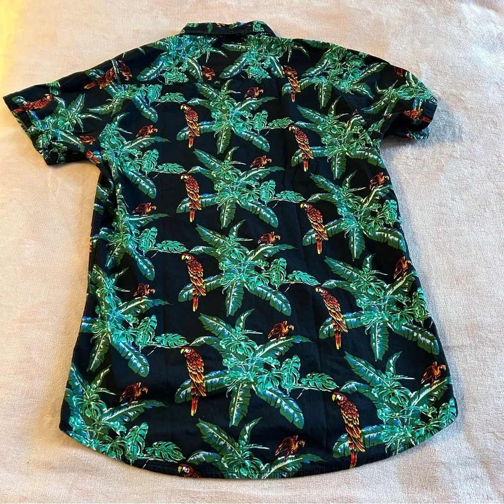 Broken Threads black and green tropical print short sleeve button down shirt M